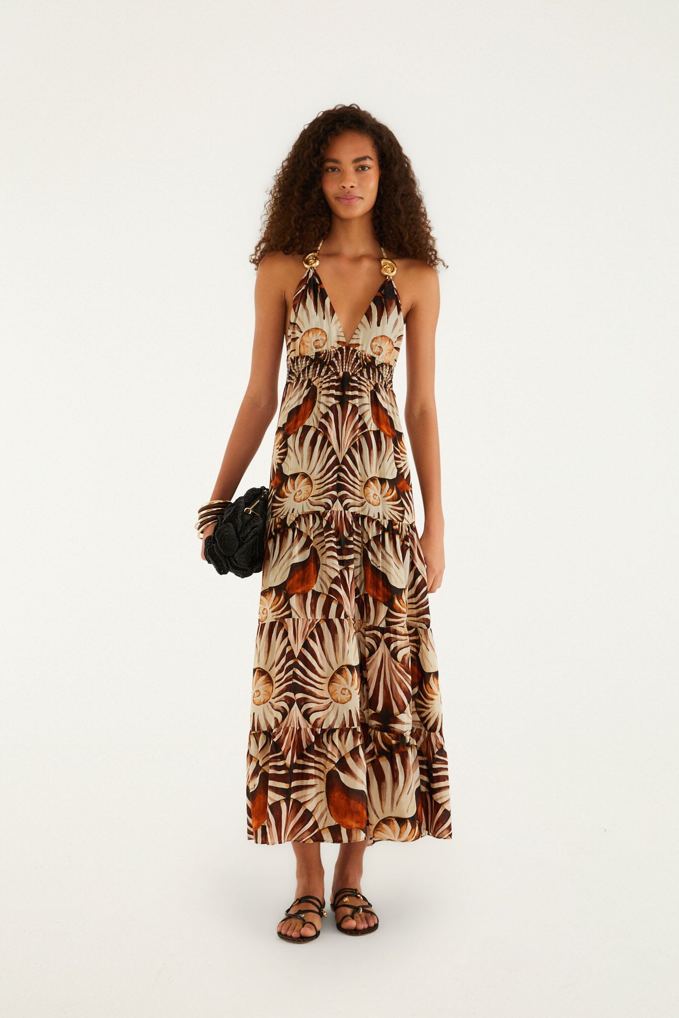 Robe longue FARM Rio en viscose à imprimé Ammonite multicolore, taille smockée et pompons, porté