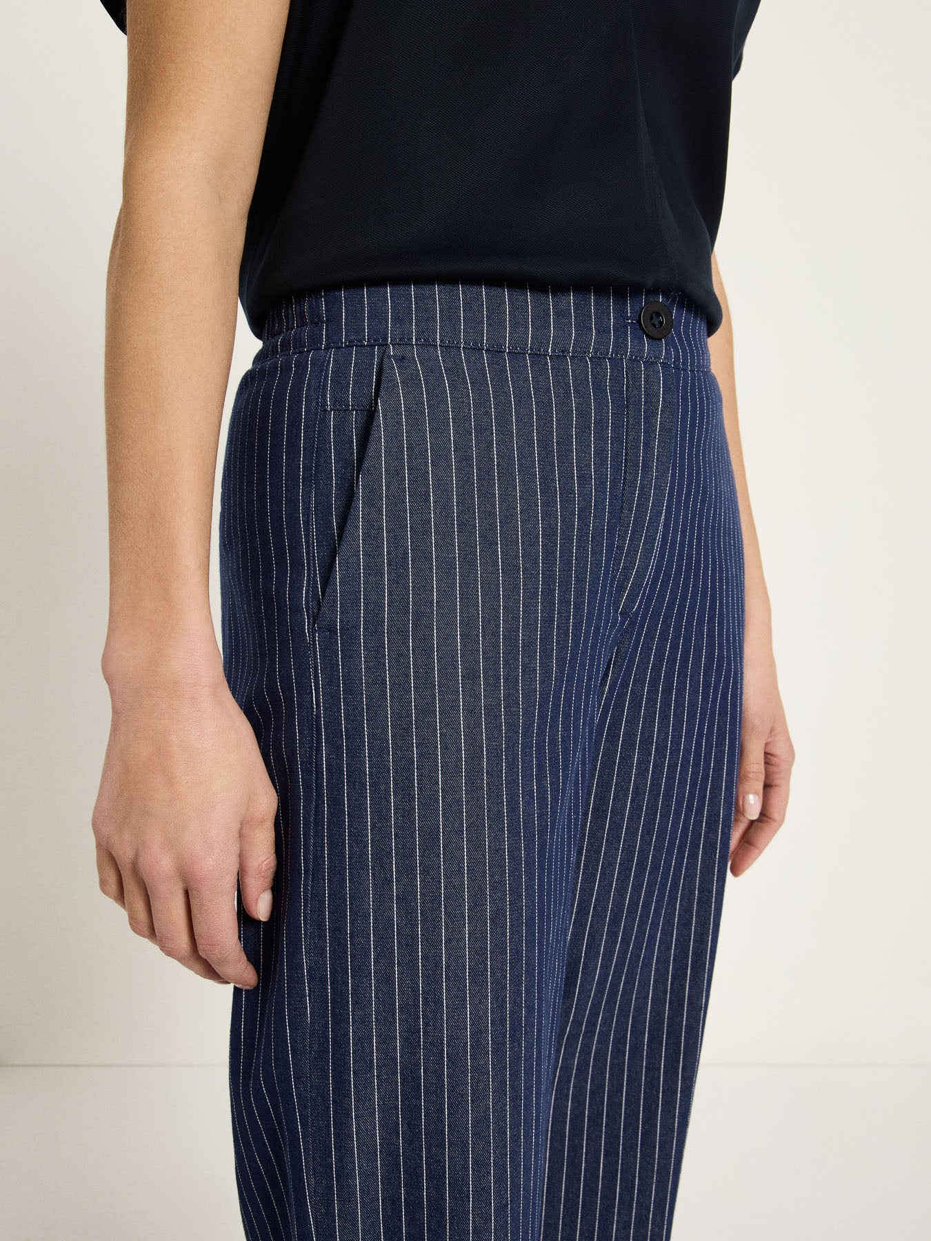 Pantalon Marlene rayé LANIUS Marine & Blanc – vue de dos