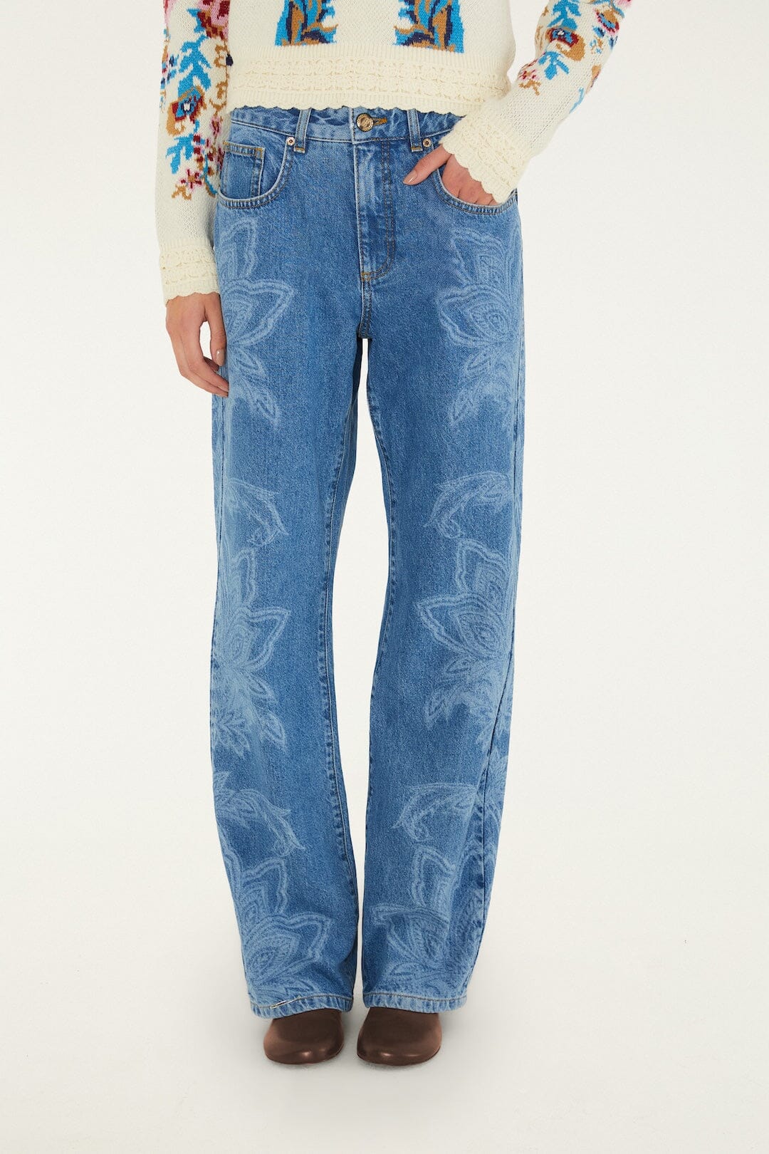 Pantalon en denim FARM Rio à motif de feuilles et de fleurs gravé au laser, jambe droite longueur cheville — vue 1