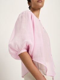 Blouse ramie froncée LANIUS Rose Poudré – détail de la manche bouffante