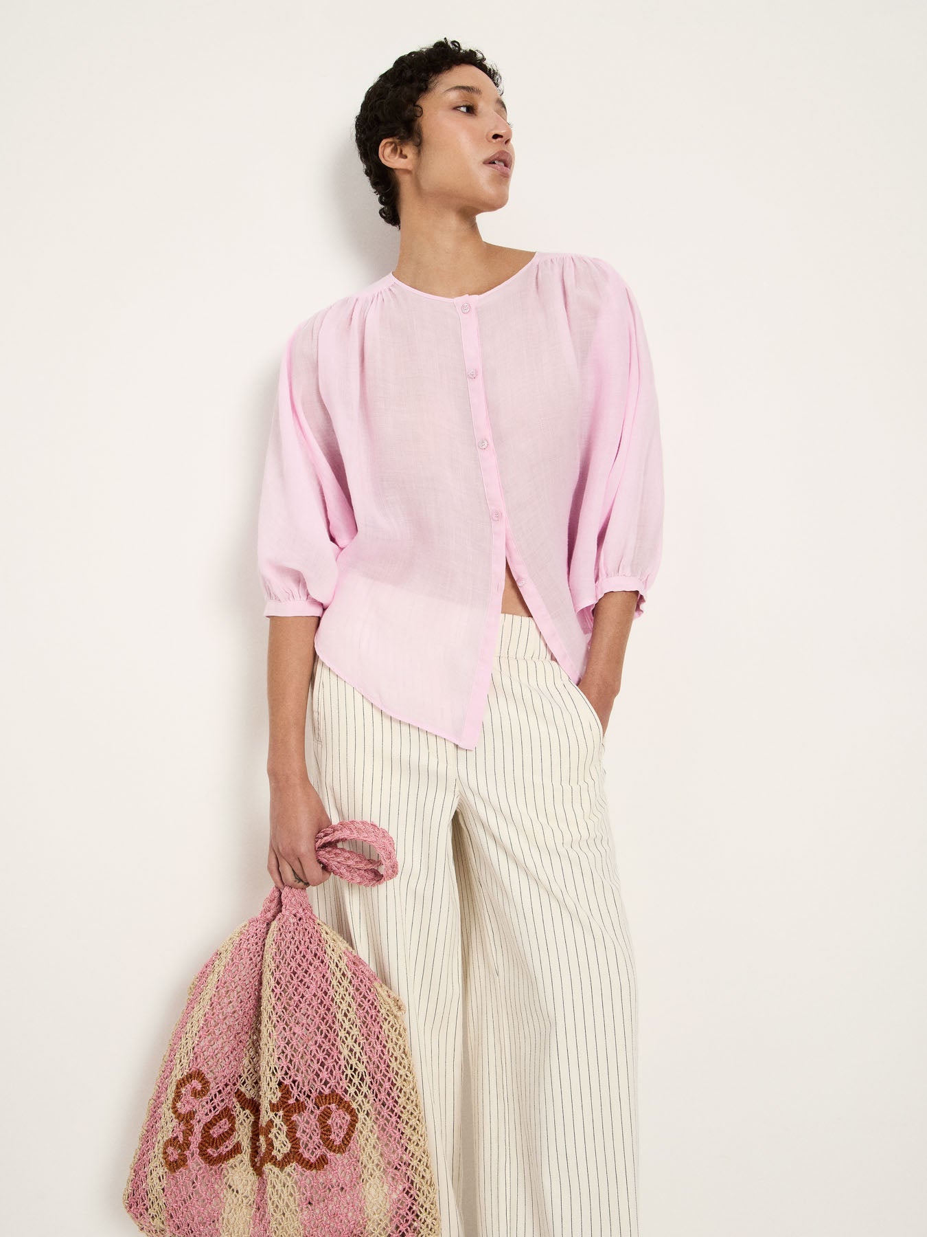 Blouse ramie froncée LANIUS Rose Poudré – vue de dos, ourlet asymétrique