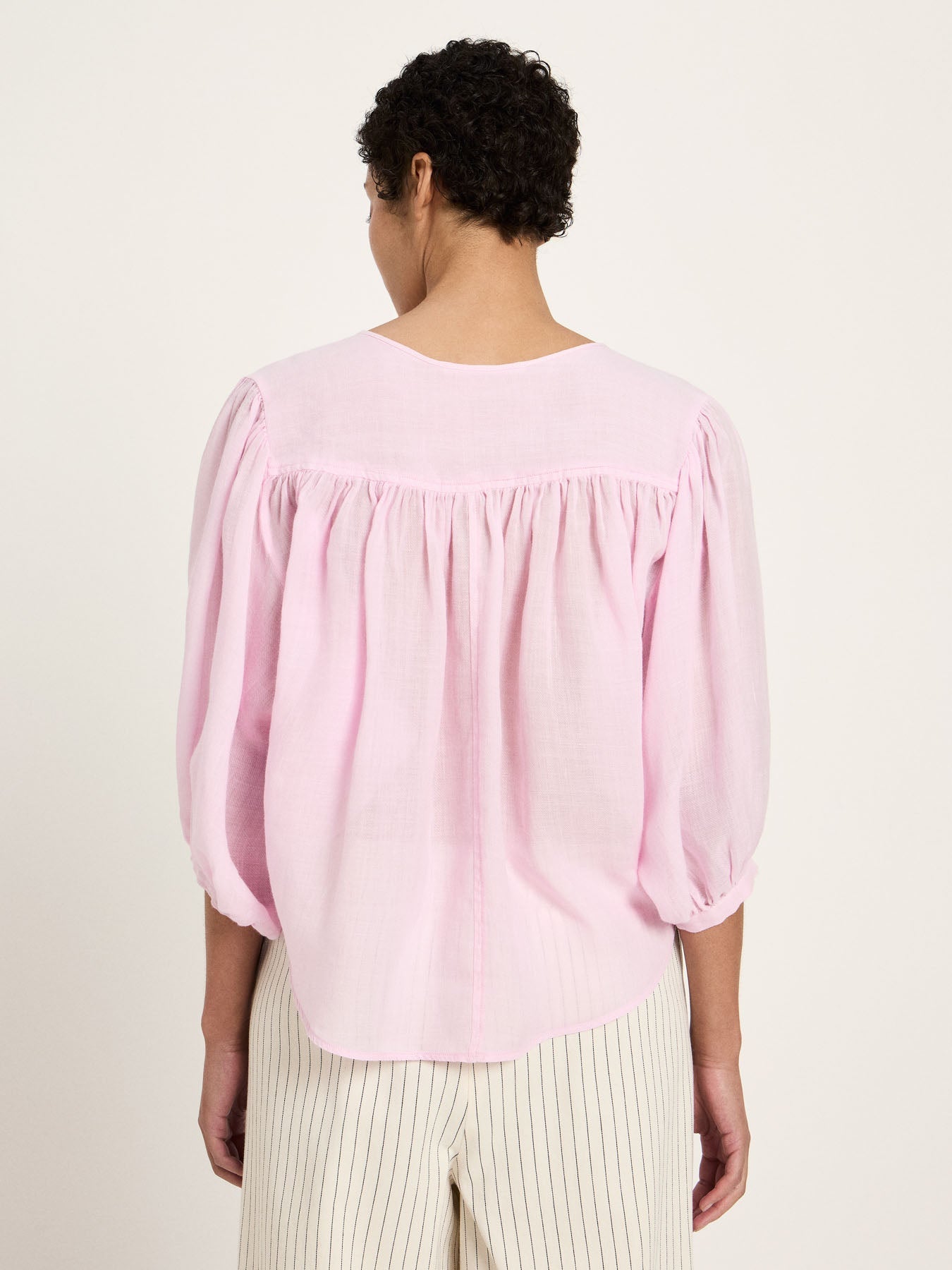 Blouse ramie froncée LANIUS Rose Poudré – vue de profil