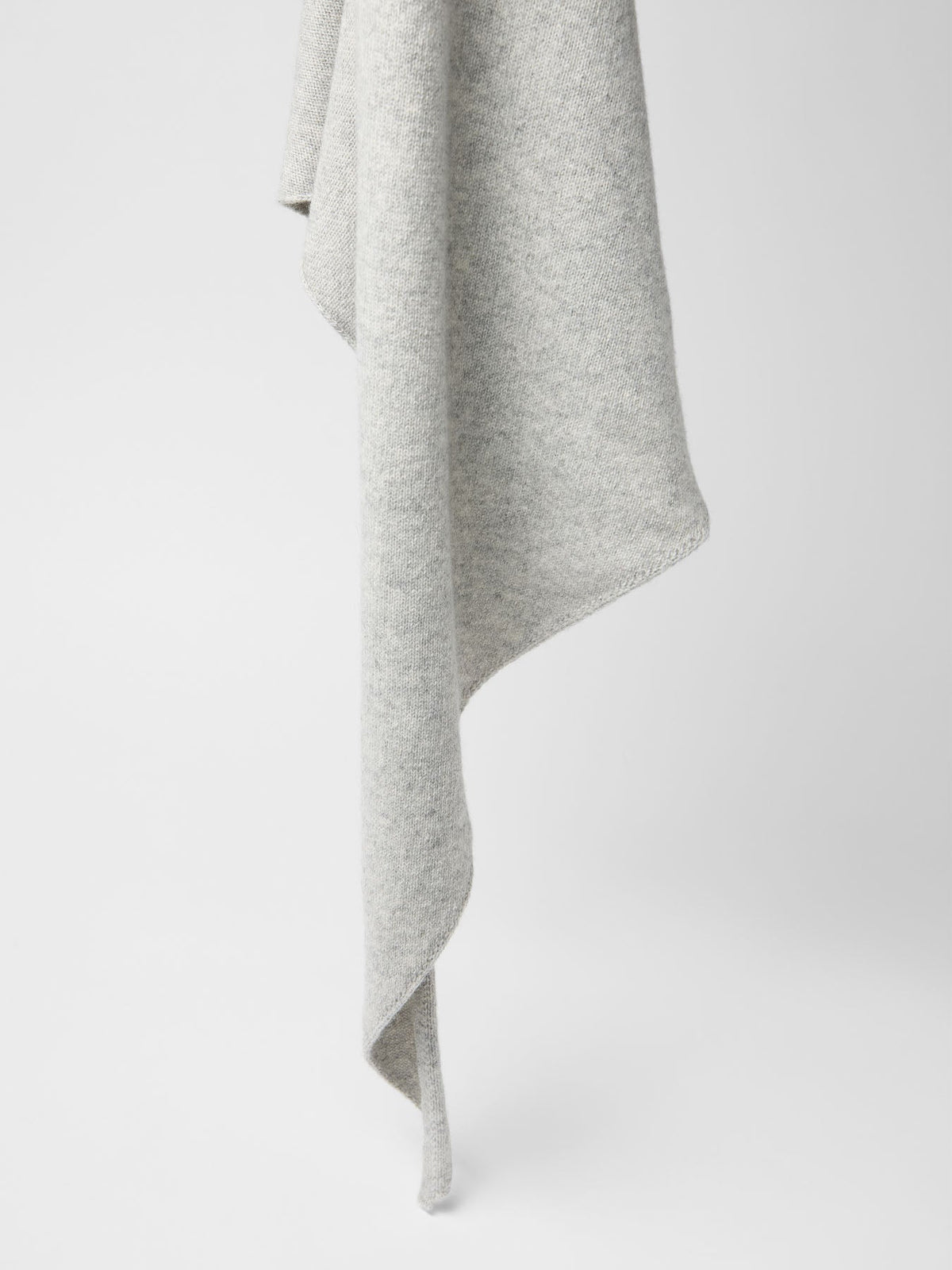 Écharpe triangle LANIUS Gris chiné – tombé de la maille
