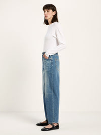 Jean barrel Ember LANIUS Denim bleu moyen – vue de profil, jambe arrondie