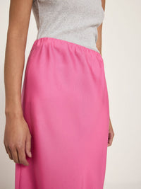 Jupe midi fluide TENCEL LANIUS Orchidée Vif – détail de la taille élastique
