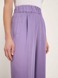 Pantalon large TENCEL LANIUS Brume Violette – vue de dos