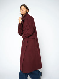 Manteau long MOS MOSH Port Royale – vue de trois quarts, épaule et manche