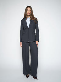 Pantalon Leya Miley MOS MOSH Salute Navy porté avec le blazer Leonora assorti – look complet