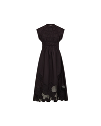 Robe Aria Mono MOS MOSH Noir – corsage smocké et broderie, vue rapprochée