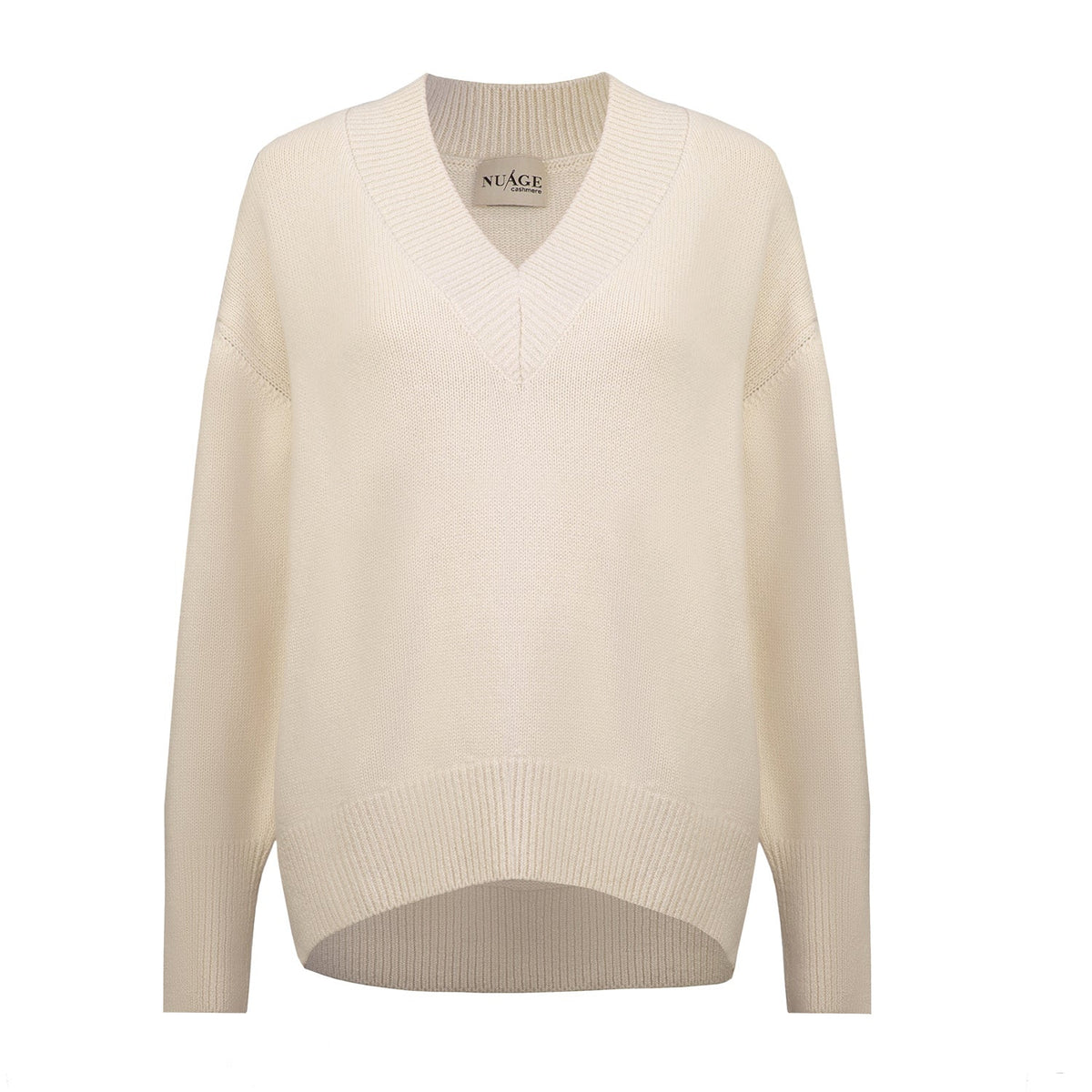 Pull col V Iconic Nuage Cashmere en Vanilla, vue de face à plat, col V profond