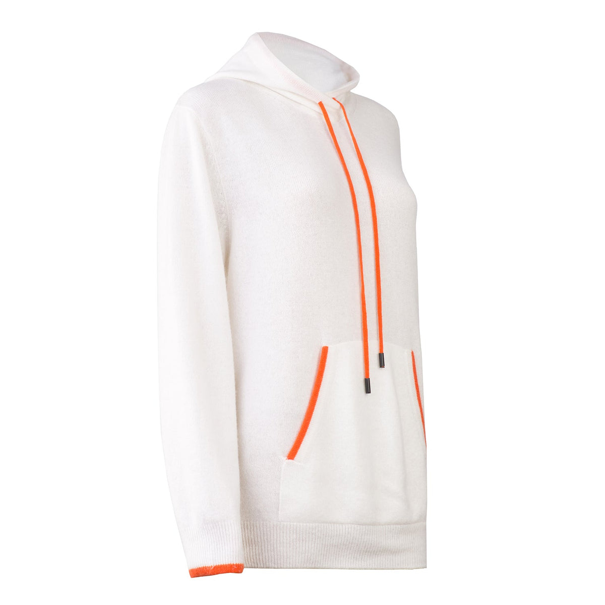 Sweat à capuche Nuage Cashmere en White Angel, vue de trois quarts à plat, capuche relevée